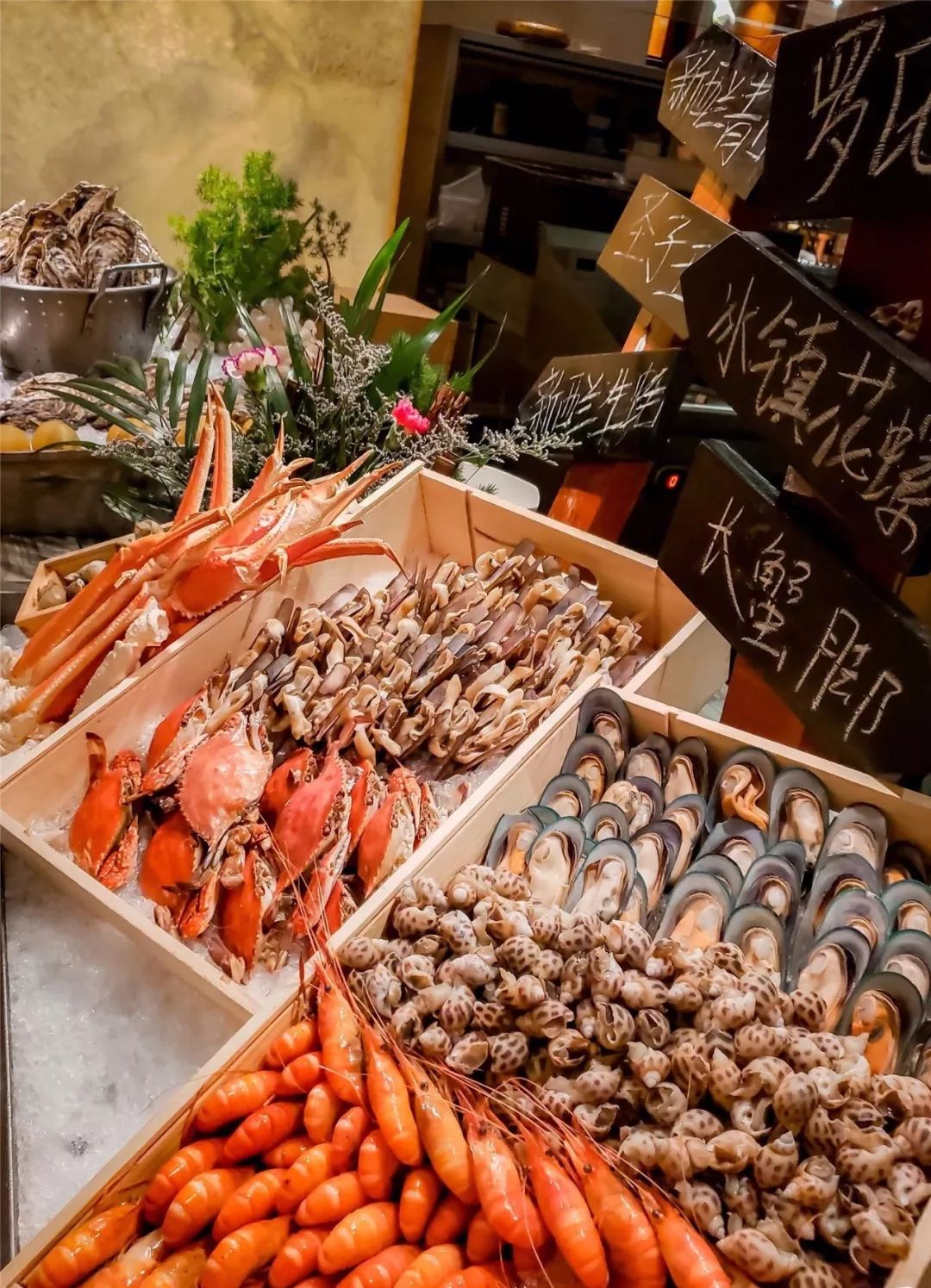 夠狠！五星級(jí)酒店海鮮自助餐2人僅需138元，任吃上百種菜品